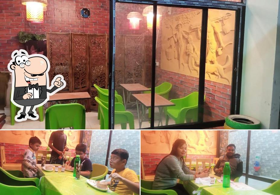 Check out how AHARI ADDA, Uttarpara hindmotor looks inside