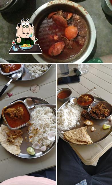 Food at Shri Swami Samarth Bhojanalay