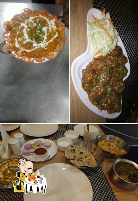 Meals at Best Fast Food Restaurant, Quick Meals, Fast Food, Snack Restaurant
