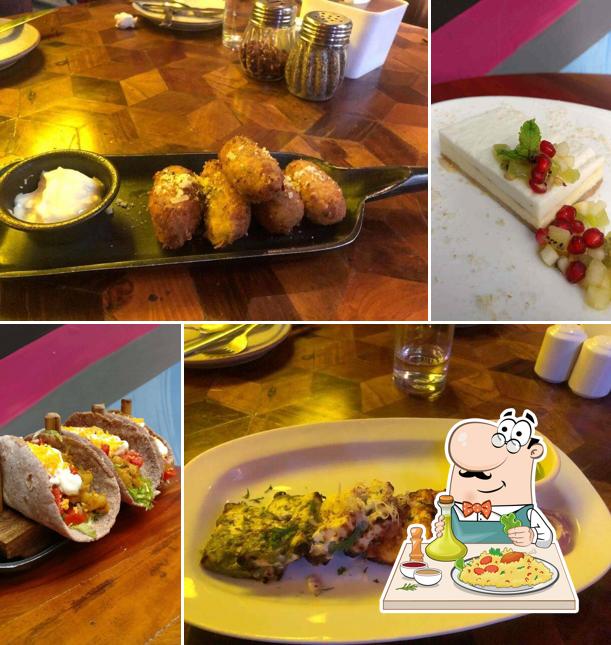 Food at Boomrang Bar X Social