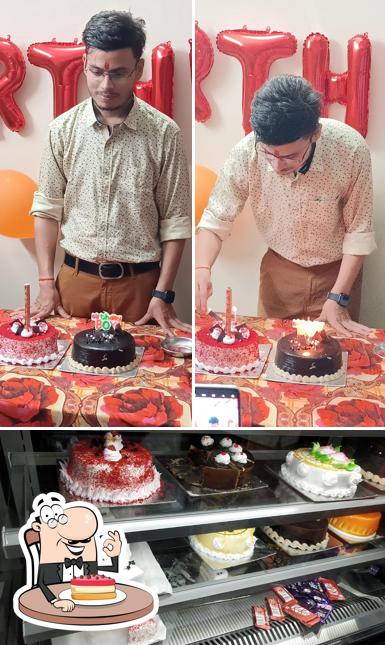 See the pic of Red Velvet Bakery