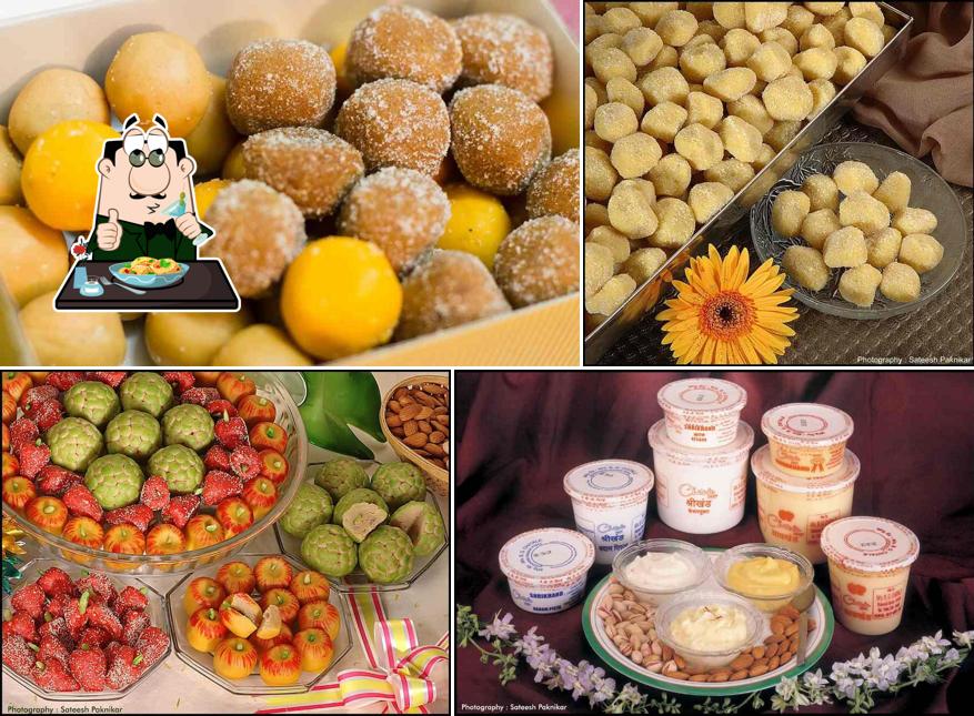 Food at Chitale Sweet Home
