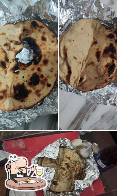 Food at Maa Ambey Bhojnalay