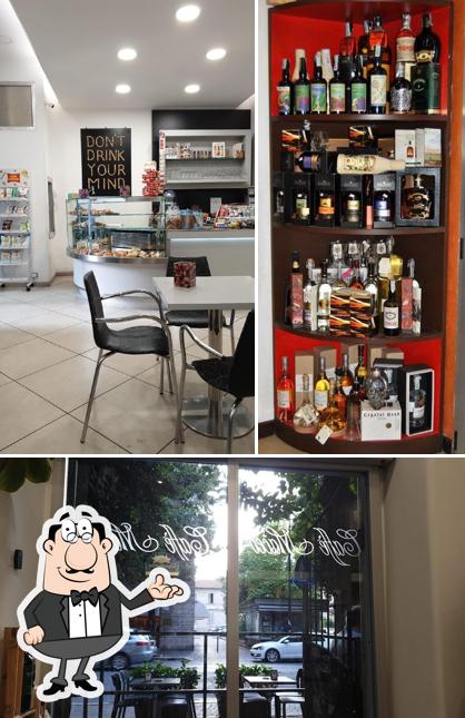 Gli interni di Caffè Maceo