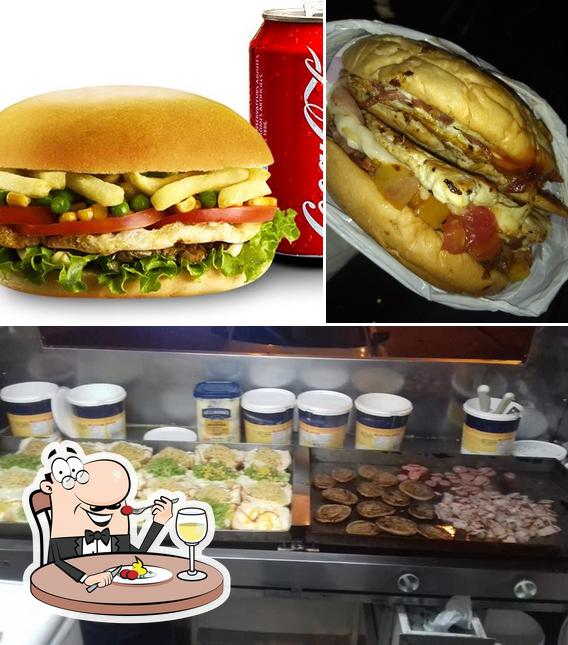 Comida em Coruja Lanches Pindamonhangaba
