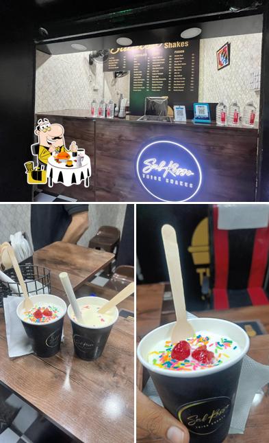 The image of food and interior at Sabrosso Thick Shakes