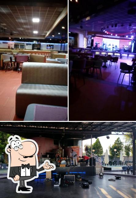 Gli interni di Crazy boy discoteca