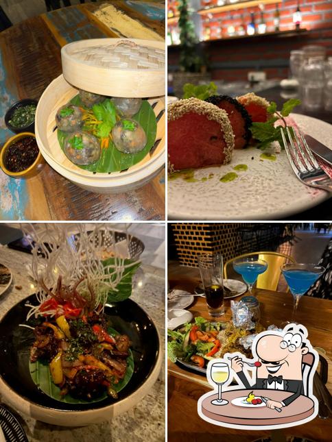 Food at THE ECHO Pub & Grill