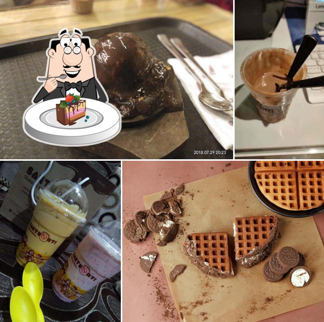 Chocolate cake at Santushti Shakes & More