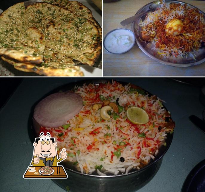 Try out pizza at Hindustan Family Restaurant & Bar