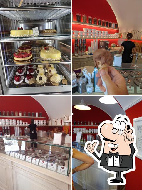 Dai un'occhiata agli interni di La Fabbrica Del Gelato