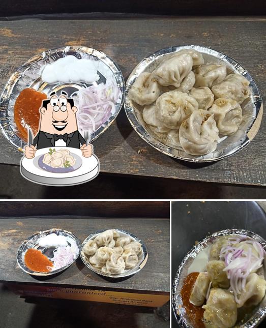Dumplings at Momo Munch