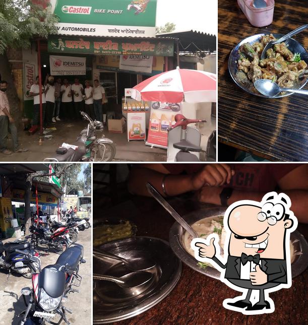Look at this photo of Sai da Dhaba