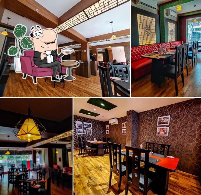 The interior of Shanghai - FLAVOURS OF CHINA TOWN (Serampore)