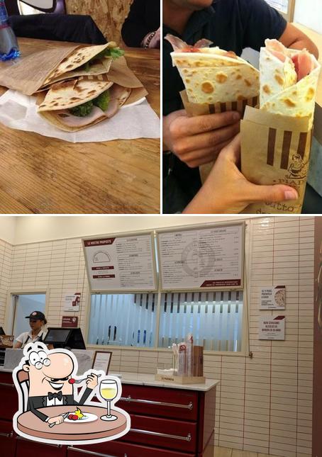 La immagine della cibo e interni di La Piadineria