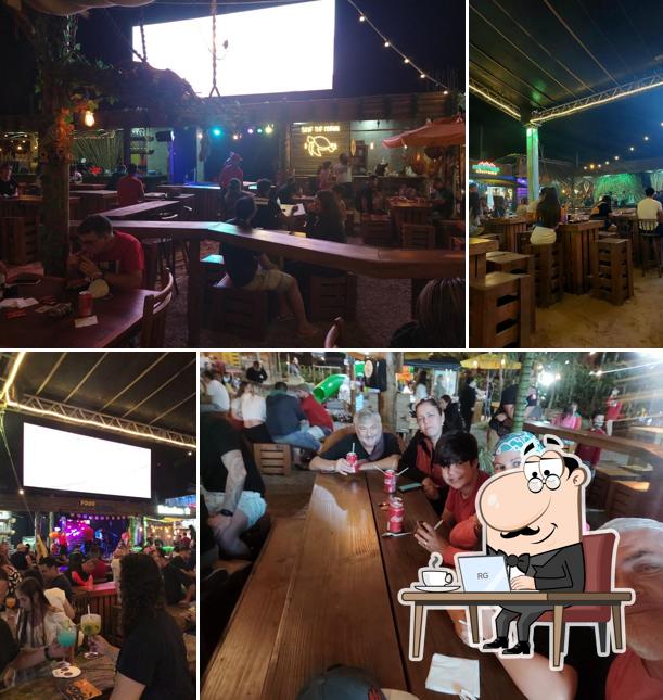 O interior do Food Park morada