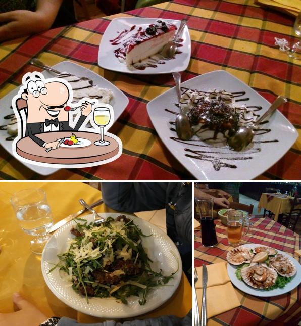 Questa è la immagine che raffigura la cibo e interni di Ristogrill Pizzeria Gallo Red