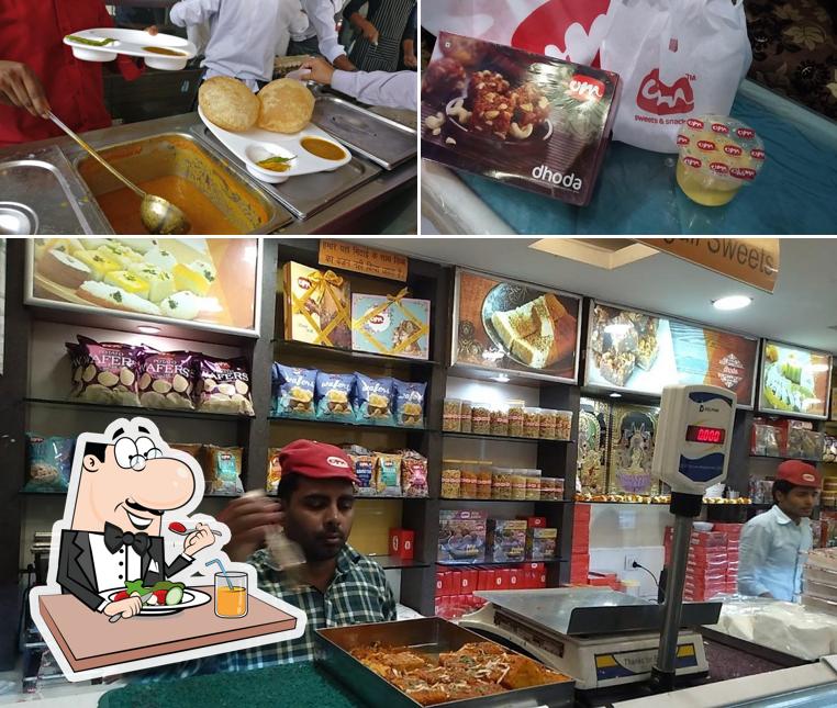 Food at OM Sweets, Sector 4, Gurugram