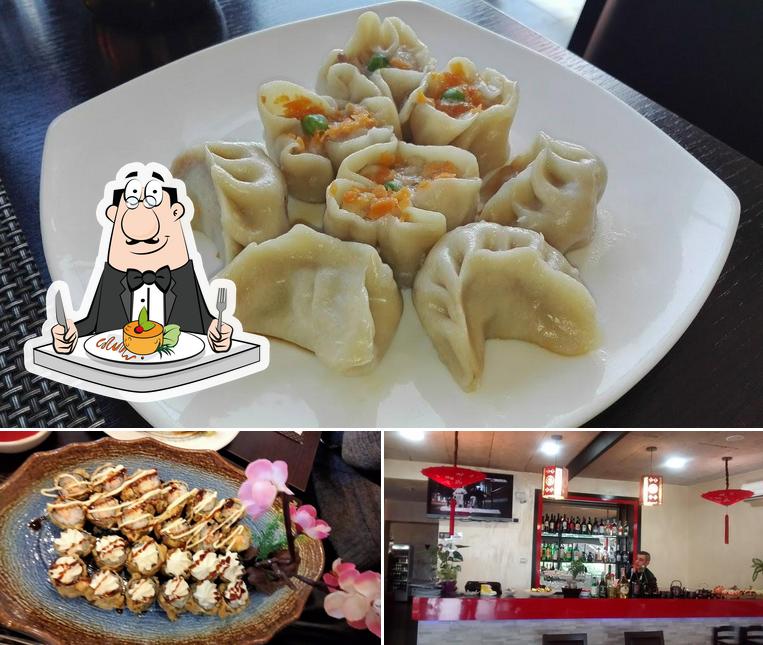 Ristorante Dong Hu si caratterizza per la cibo e bancone da bar