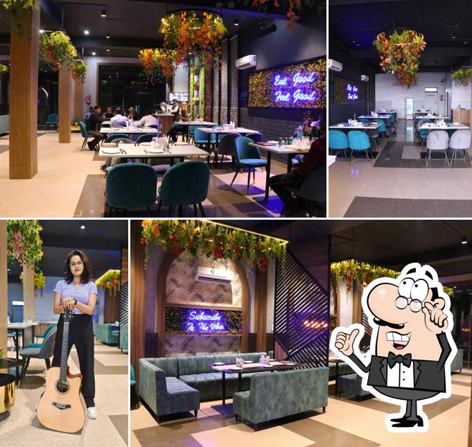The interior of Charlie Restaurant