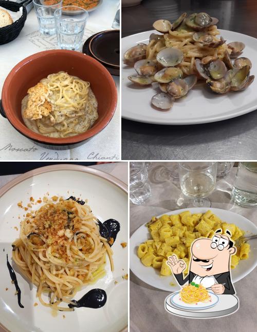 Spaghetti alla carbonara al Osteria Cacio E Pepe