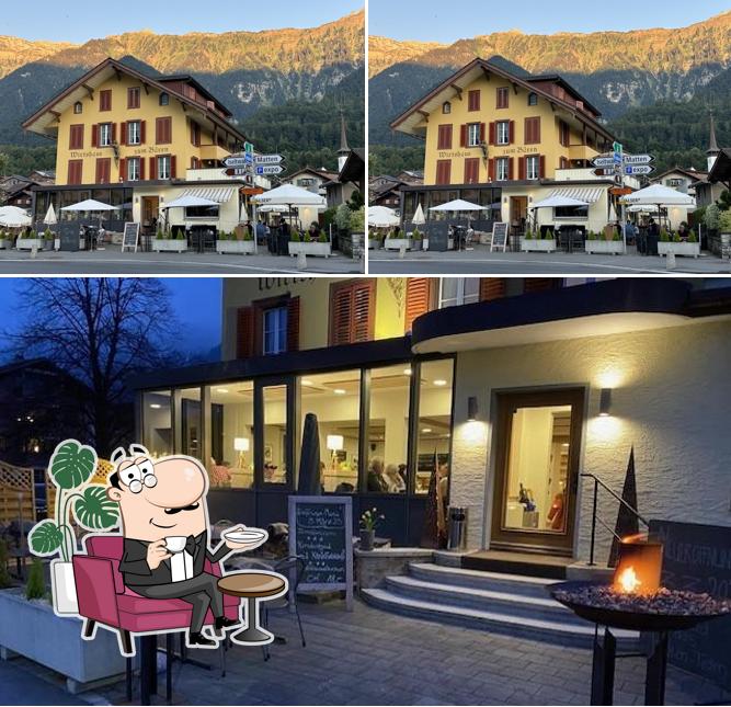 Siediti a un tavolo di Restaurant Bären Bönigen