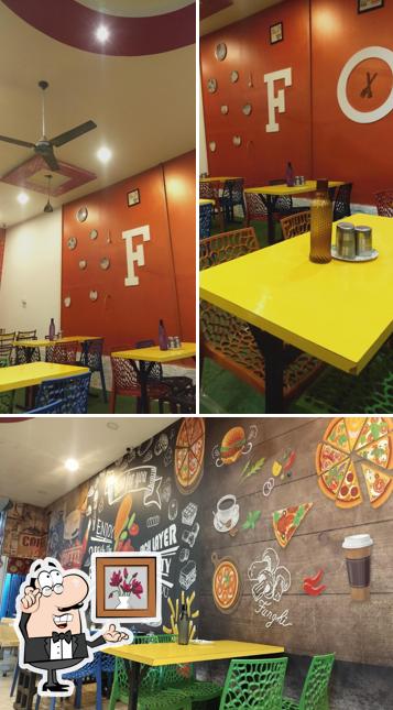 The interior of Sai samosa wala