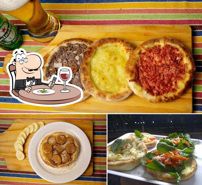 Comida em Baruk Esfiharia