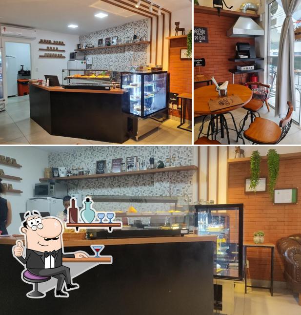 O interior do Cafeteria Good Coffee