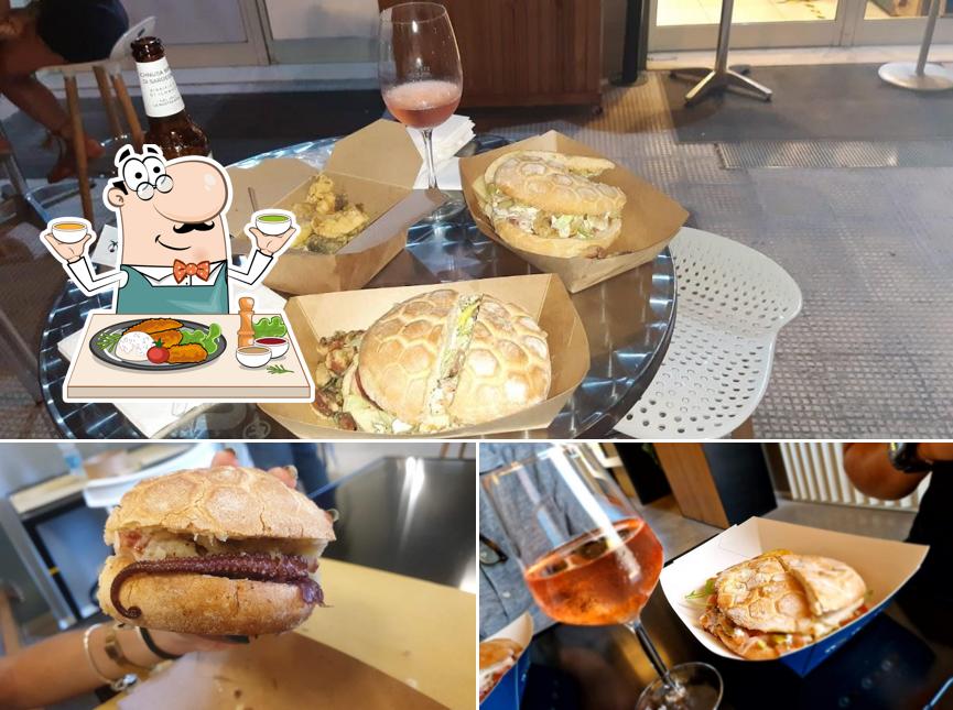 La foto di cibo e birra da Ciambotto