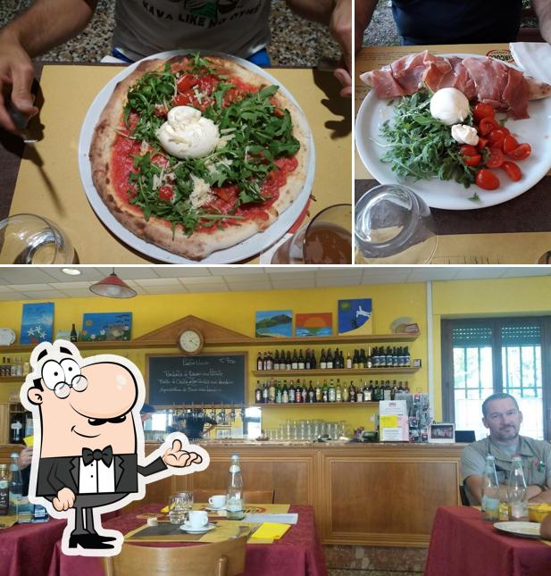 Siediti a un tavolo di IL CIRCOLO DI CARNAGO