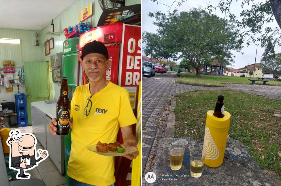 Here's a picture of Bar do Ponto- torresmo show!