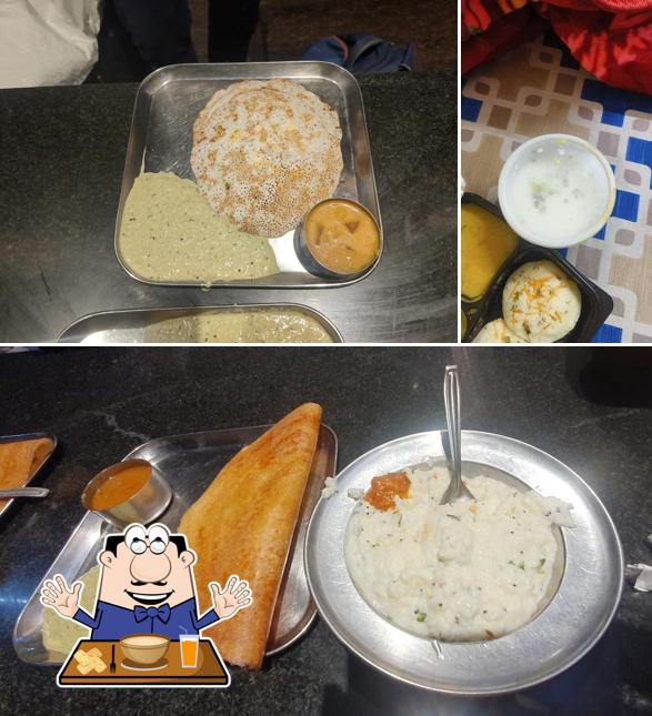 Clam chowder at Southern Bhavan