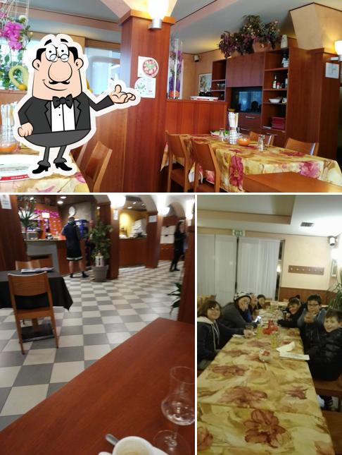 Siediti a un tavolo di Al Barbacan 2
