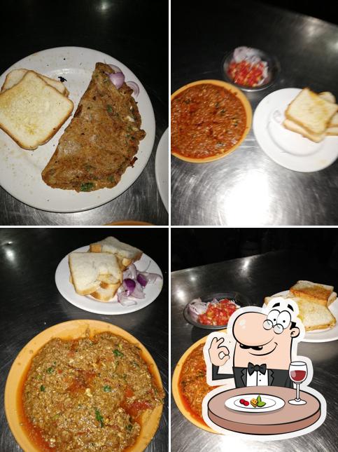 Food at Kanu Omlet
