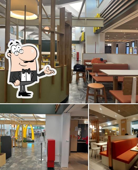 Gli interni di McDonald's Pisa Aeroporto