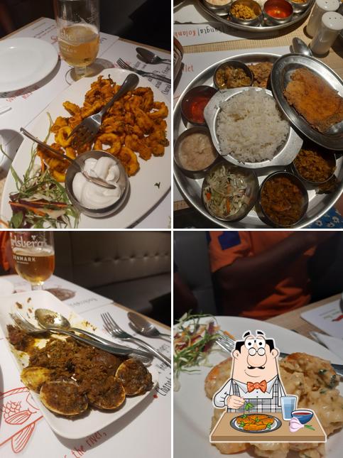 Chicken wings at Satt-Adhar Complex