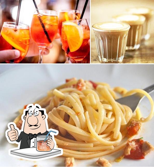 La foto di bevanda e cibo da LeCafe' di Sbaffoni Ivan & C. s.a.s
