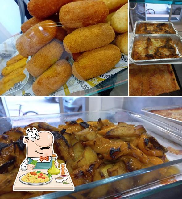 Lasagne al Lo spuntino goloso Street food pizza al taglio