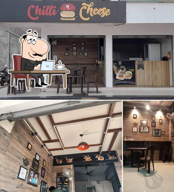 Check out how Chilli n Cheese looks inside