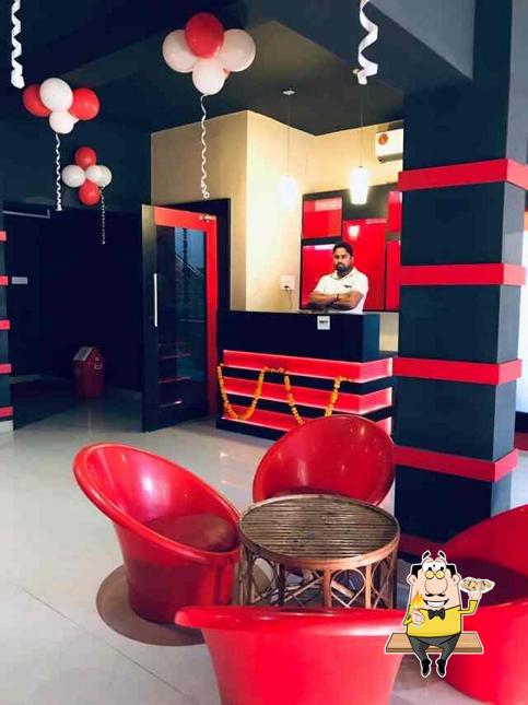 Get seafood at U-Turn Cafe