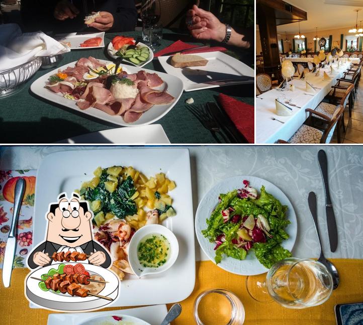 La cibo e interni del ristorante