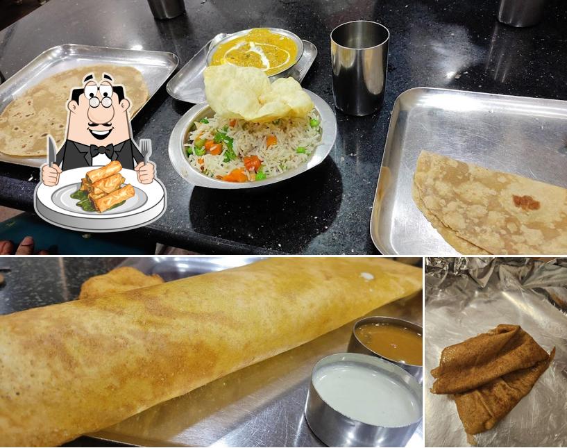 Spring rolls at Hotel Lakshmi Nivas