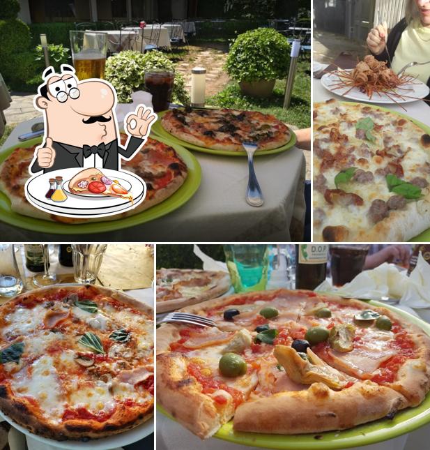 Ordina tra le svariate varianti di pizza