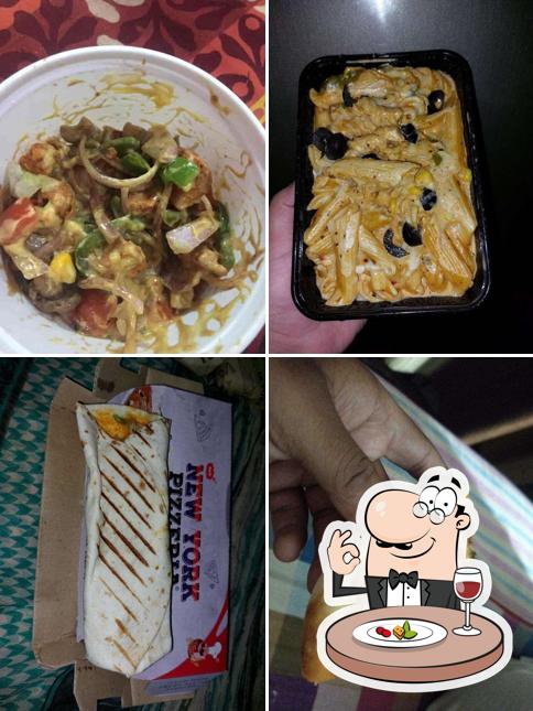 Meals at New york pizzeria
