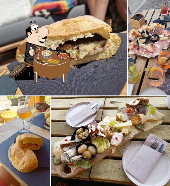 Panino con maiale stirato al GustaBe Isola Rossa
