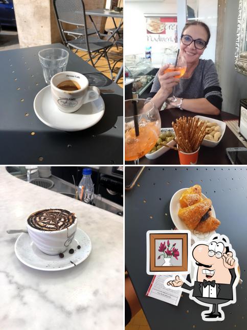 Dai un'occhiata agli interni di Cofer-Bar