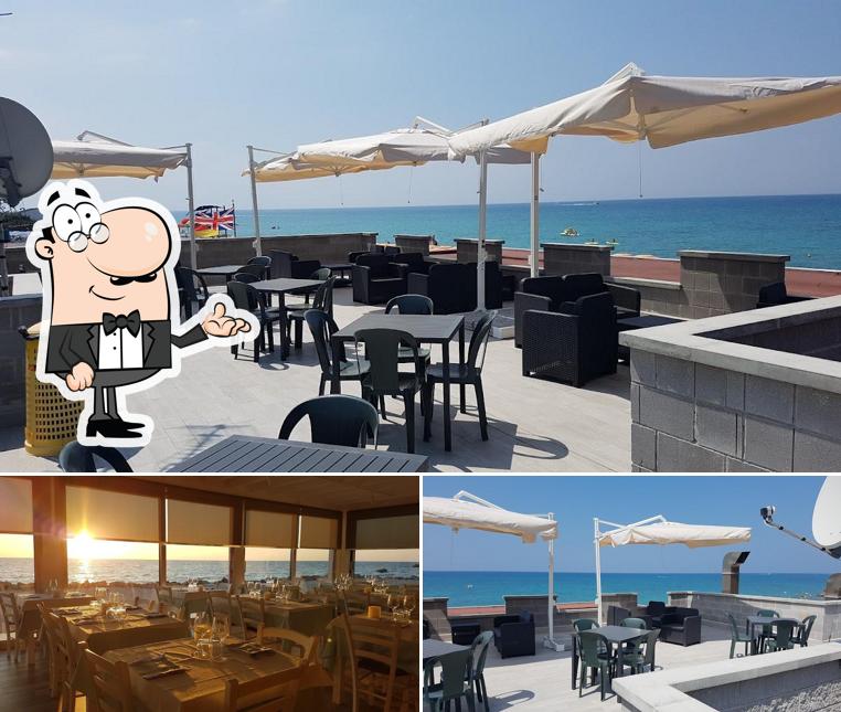 Siediti a un tavolo di La Conchiglia