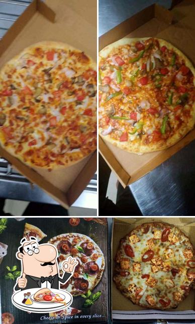 Order pizza at Pizzeria - Sicily