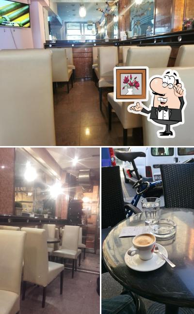 Gli interni di Cafe Ceker